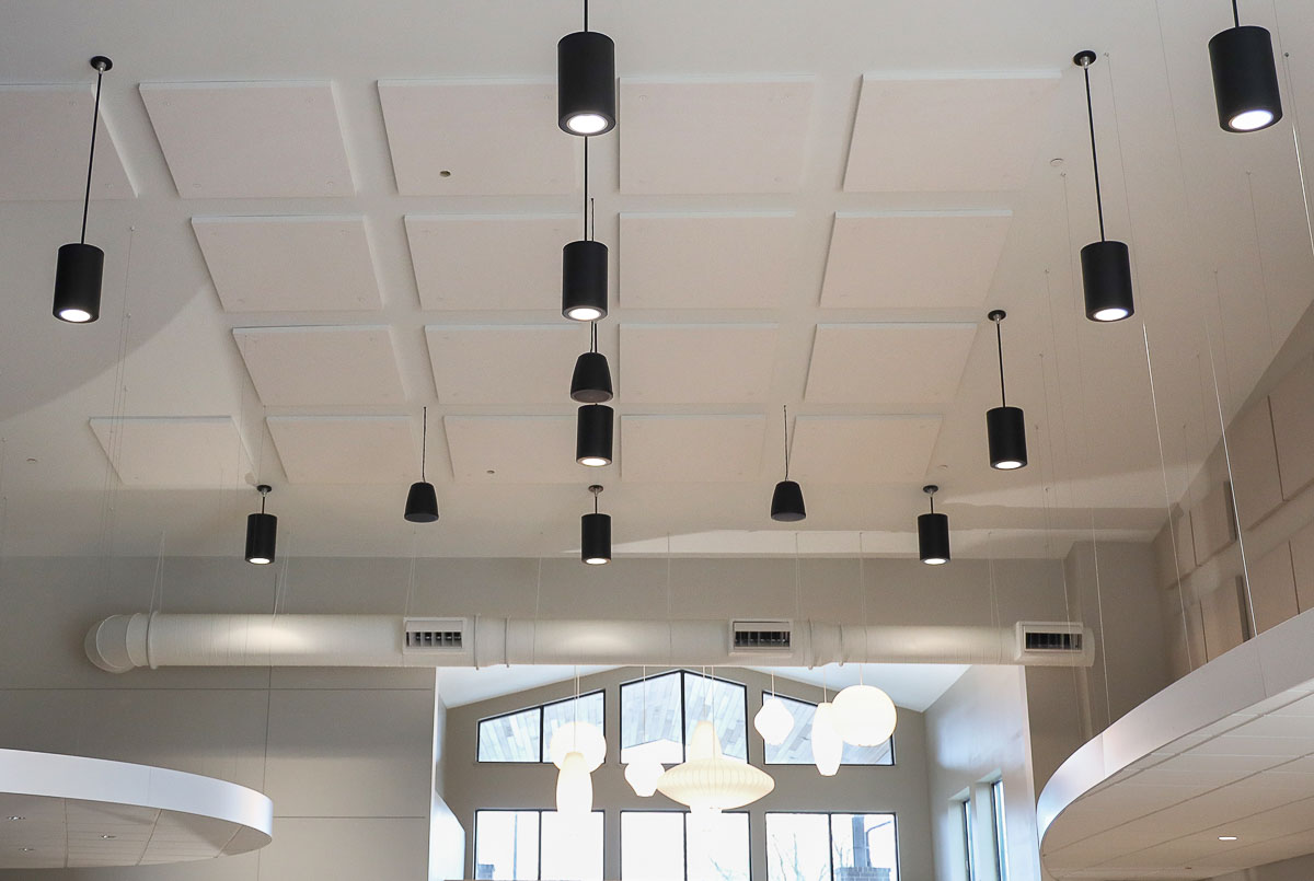 universitybaptistchurch-trotwood-core-panels-ceiling-04a-1200px.jpg